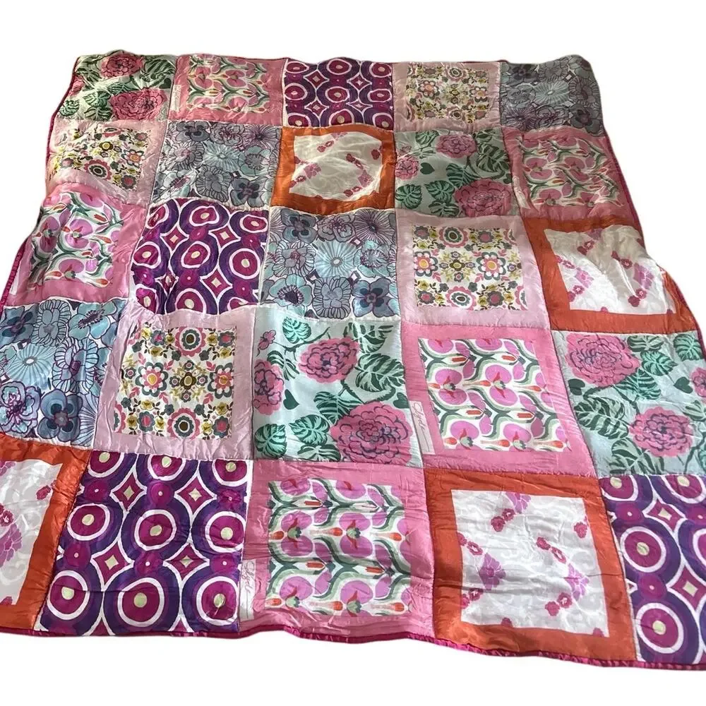 Vintage Y2K Urban Outfitters Pink Satin Floral Boho Psychedelic Elle Woods Quilt